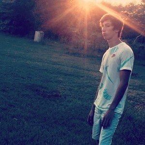 Meet your Posher, Devin